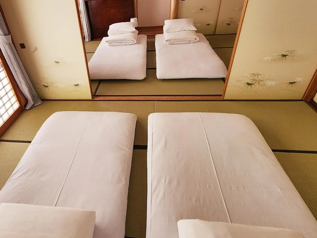 Hakone Guest House Gaku. 2*,  Japan